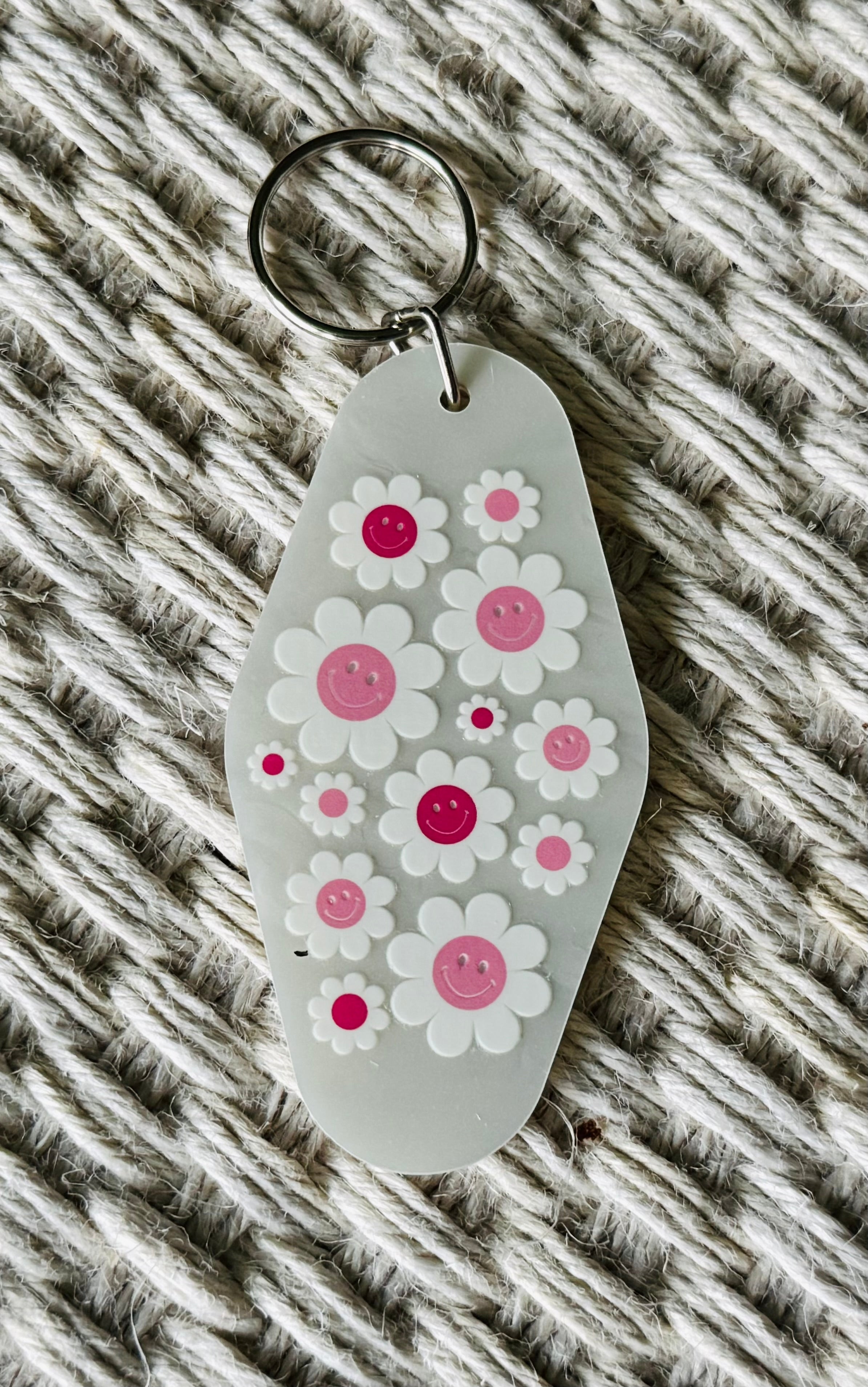 Flower Power Pearlescent Motel Tag