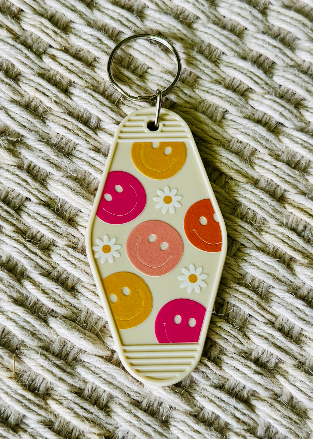 Flower Power Solid Color Motel Tag