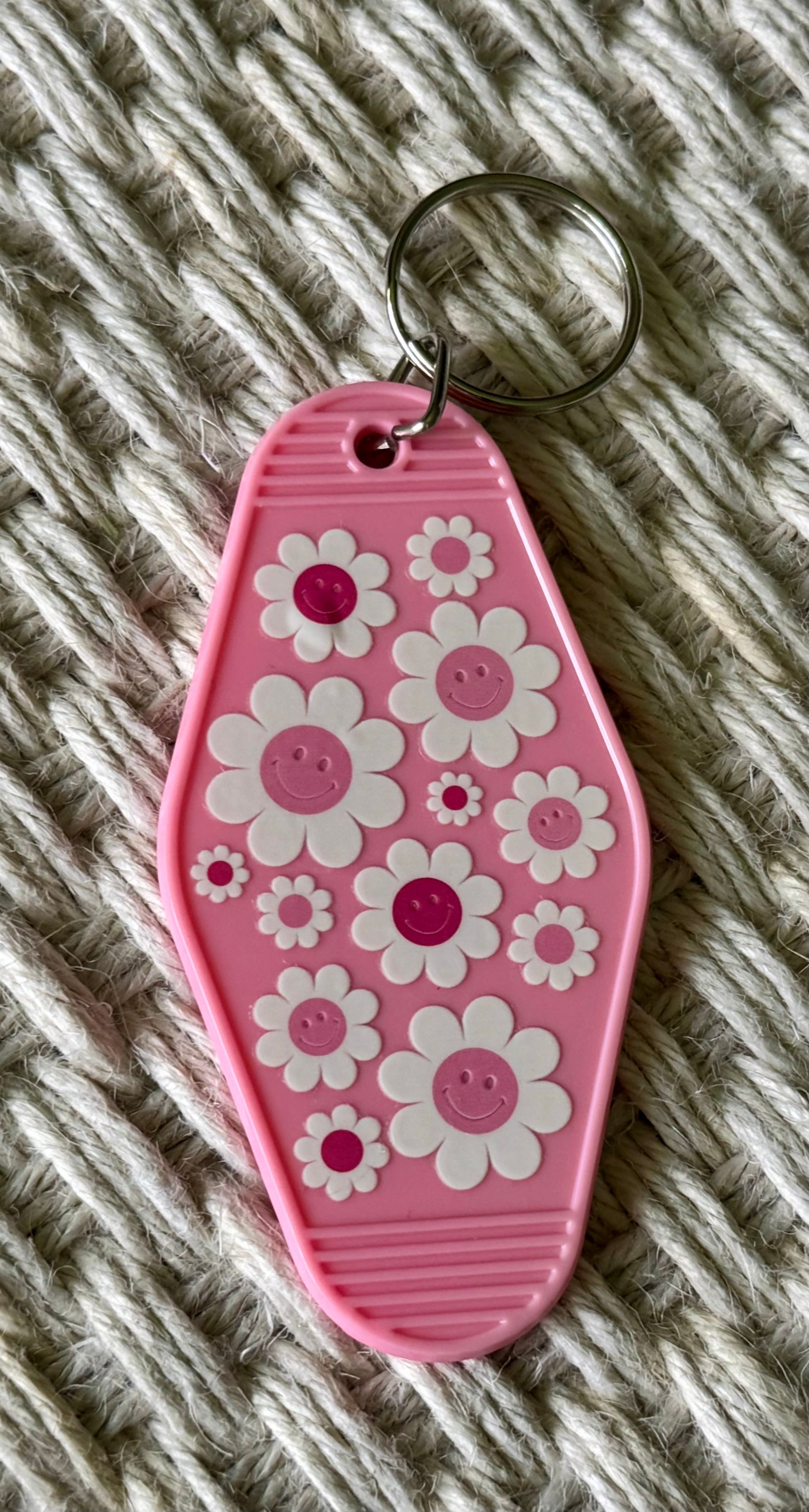 Flower Power Solid Color Motel Tag