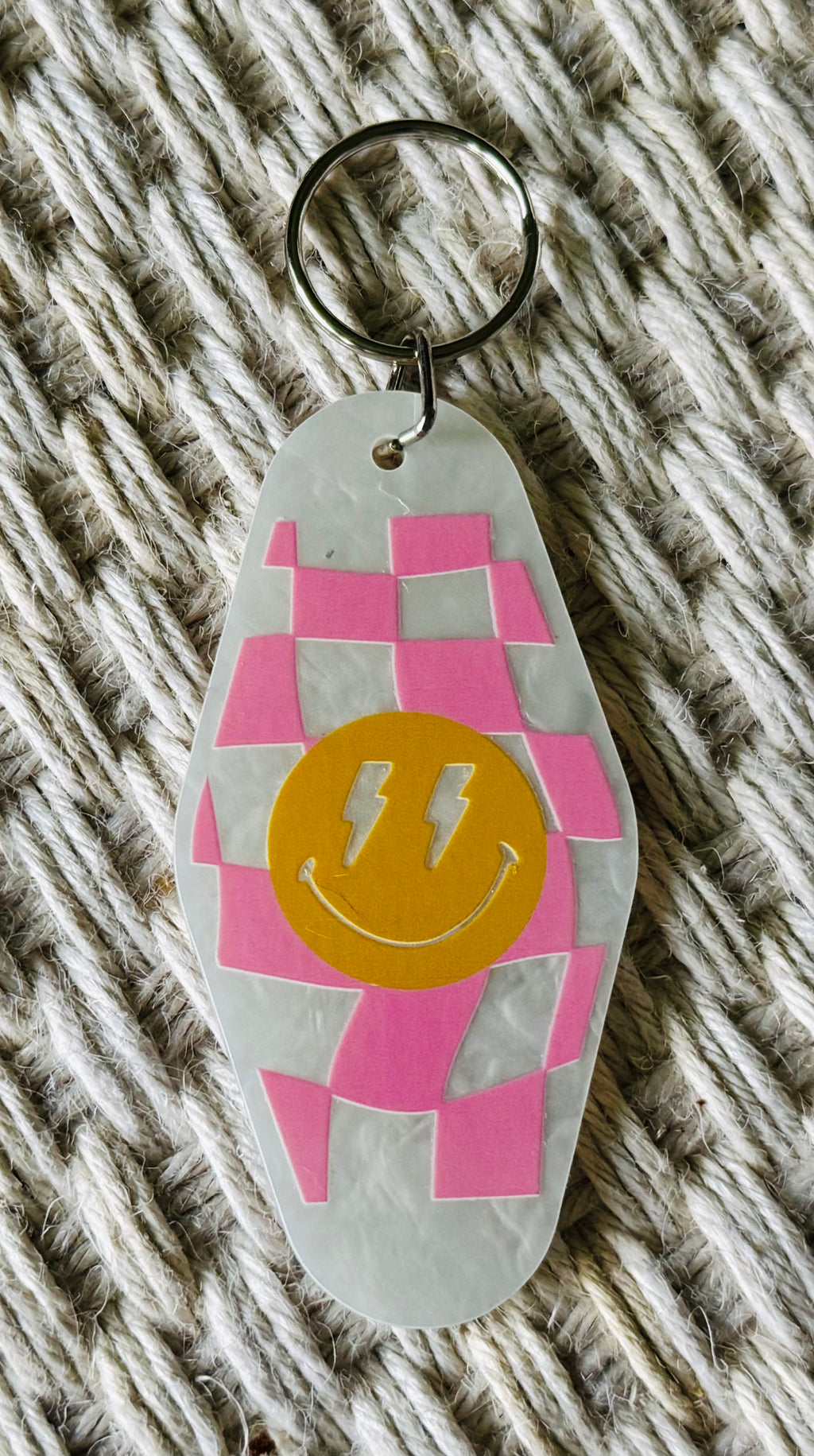 Flower Power Pearlescent Motel Tag